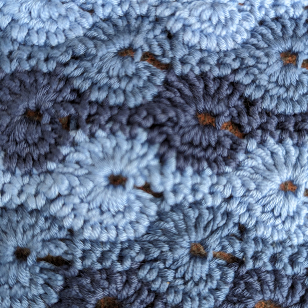 Catherine wheel stitch cushion cover crochet kit - 40cm size