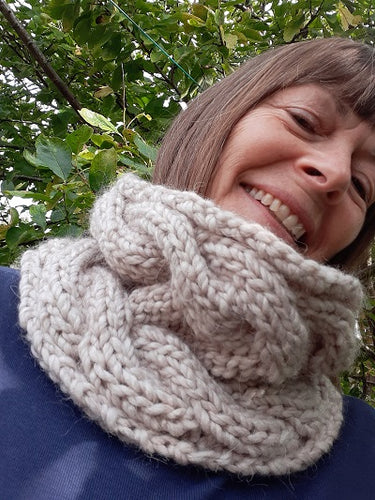 Super chunky cable cowl knitting kit